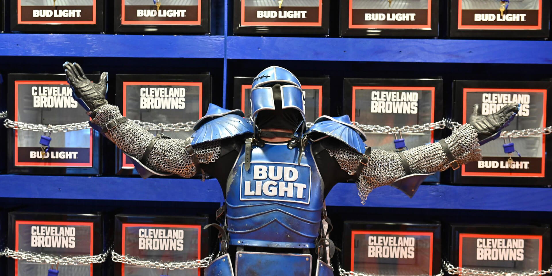 ABInBev, Bud Light - Victory Fridge